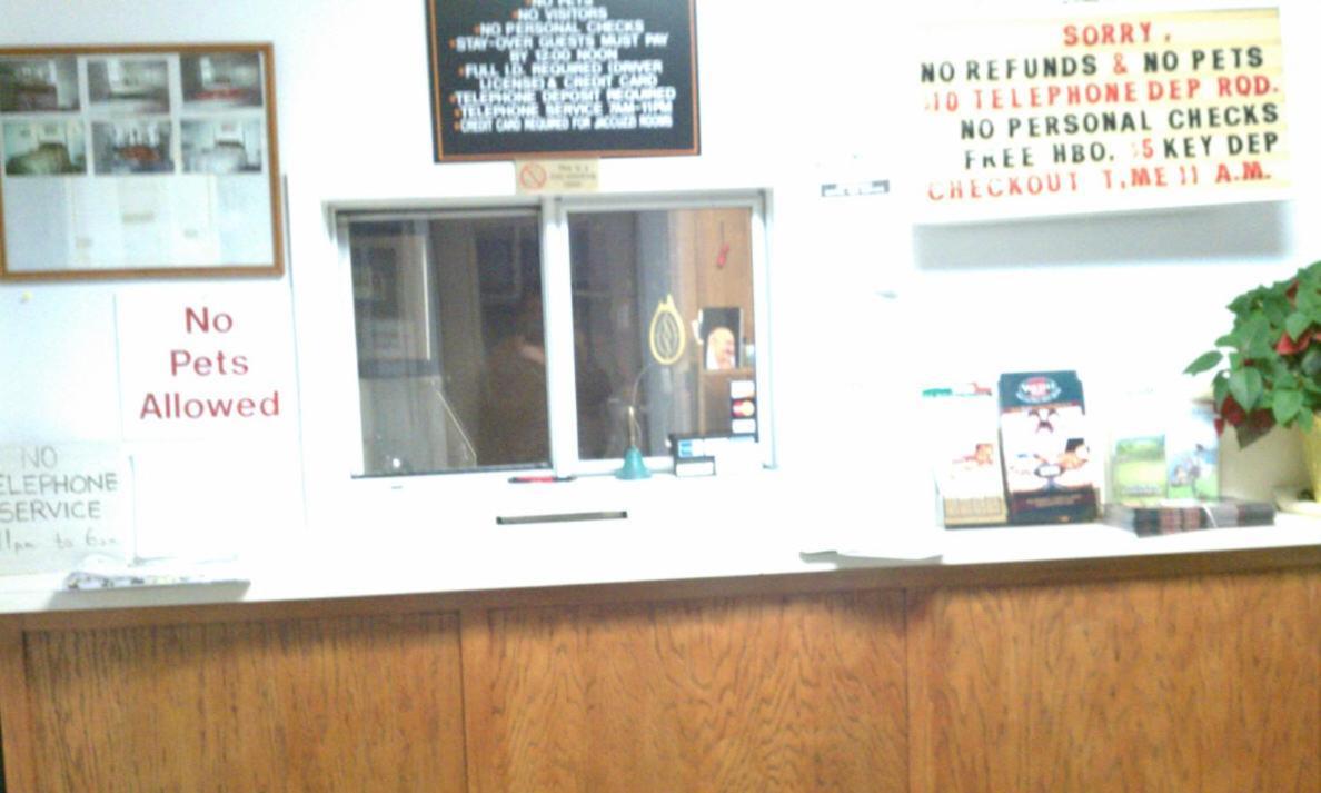 Valley Motel Pittsburgh Harmarville Экстерьер фото
