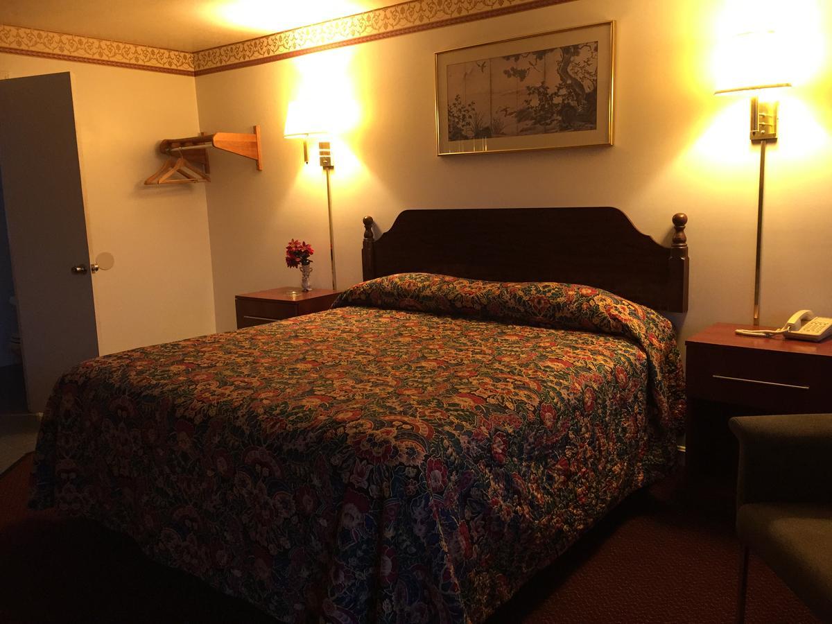 Valley Motel Pittsburgh Harmarville Экстерьер фото