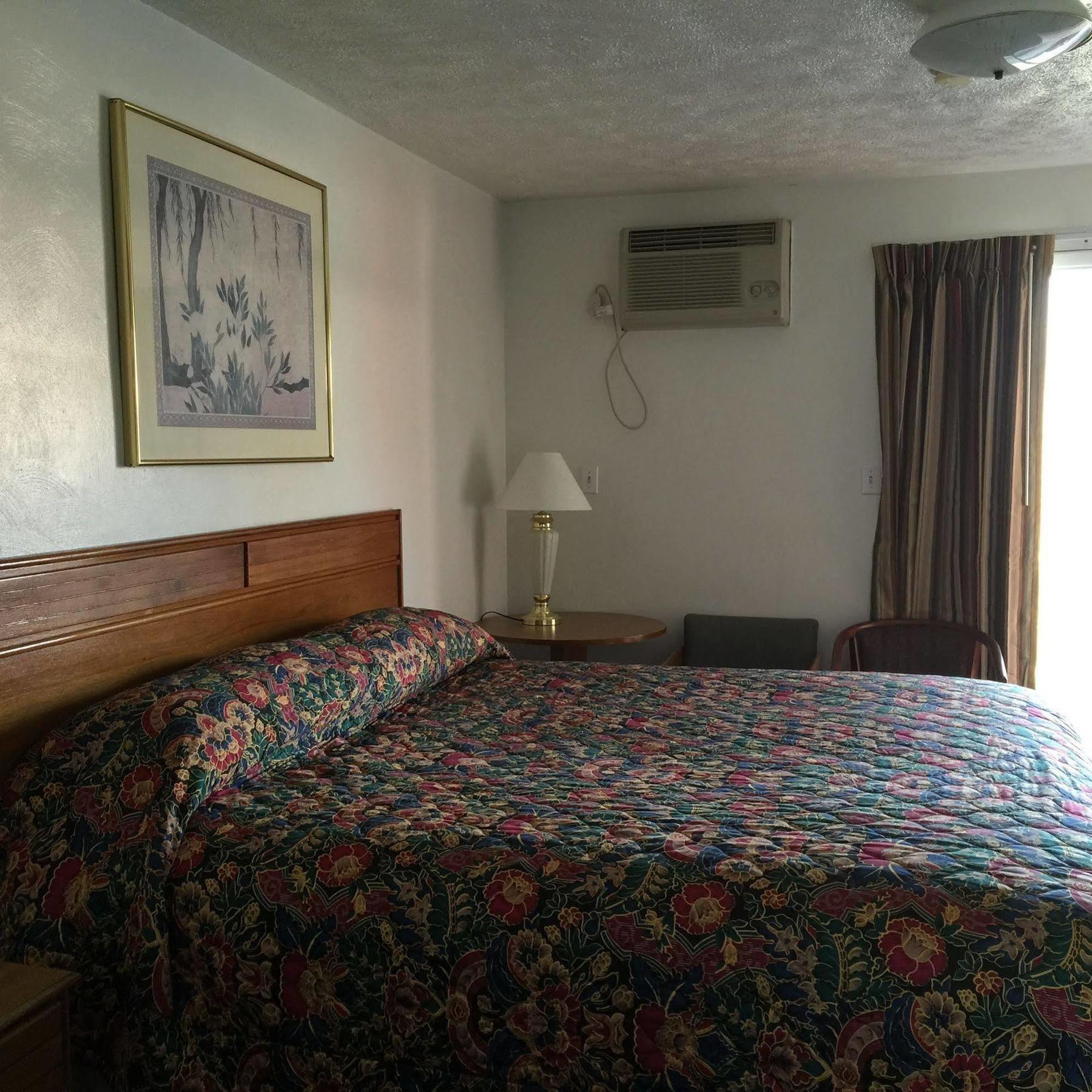 Valley Motel Pittsburgh Harmarville Экстерьер фото