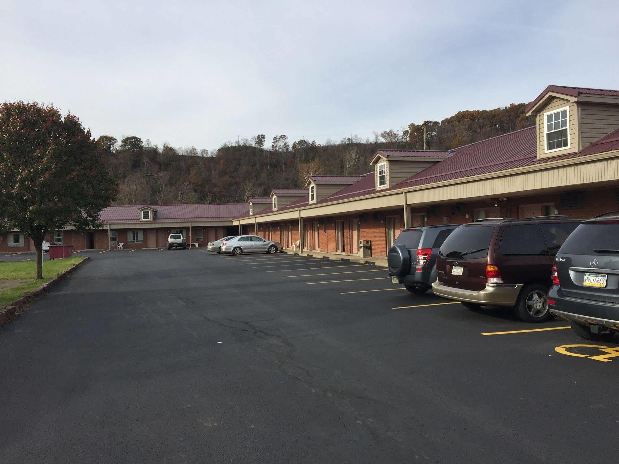Valley Motel Pittsburgh Harmarville Экстерьер фото